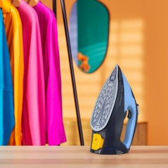 Philips 7000 Series DST7041 Steam Iron 2400W - Powerful, Efficient & Stylish Ironing for Perfect Results